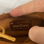 Minnetonka New Classic Fringe Hardsole Moccasin Boot in brown size 6.5 Photo 5