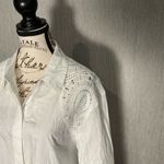 Design History  100% Cotton White Button-Up Blouse Knit Shoulder Size Large Photo 2