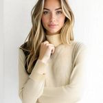 Elegant M Cable Knit Cream Cardigan Sweater with Alpaca Fur Collar Size M Photo 0