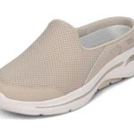 Skechers Like new: ultra go walk sneakers with air cooled arch fit. Photo 0