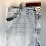 Seven7  Loose Straight 20W Women's High Rise Light Wash Jeans Photo 2