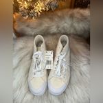 Adidas NWT 2021 Bravada Sneakers In Wonder White Photo 3