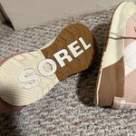 Sorel Out N About III Mid Sneaker in Nova Sand/ Chalk Pink- Size 8.5 Photo 5