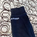 adidas Originals adicolor bold cropped sweatshirt in black SMALL Photo 3