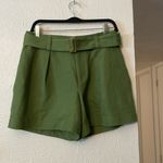 Vince Belted Cotton Linen Blend Twill Shorts in Kiwi Size 8 Photo 2