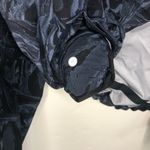 Lululemon  crop Metamorphosis jacket Photo 11