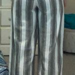 Boutique Black And White Striped Cropped Pants Photo 2