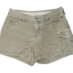 The North Face Women's 4 Green Multi-Pocket Cargo Hiking Shorts Photo 0