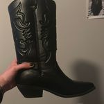 Women’s Size 8 Black Cowboy Style Boots Photo 2