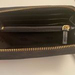 Tory Burch  Thea patent leather wristlet Photo 10