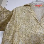 Vilagallo Back Button Short Sleeved Cotton Leopard Print Blouse Size 38/ Small Yellow Photo 2