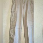 H&M Women's Pants Size 2
Beige Cargo Pockets Wide Photo 2