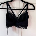 Savage x Fenty NWT Women’s Lace Race Low Impact Sports Bra Size Medium Black Photo 3