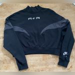 Nike  Air Women’s Sz M Black Cropped Logo‎ Sweatshirt Photo 0