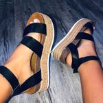 Boutique Platforms Photo 0