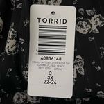 Torrid  Square Neck Tulip Sleeve Black and White Ditzy Floral Print Photo 7