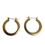 Gold tone double hoop earrings Photo 2