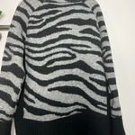 BeachLunchLounge Funnel Neck Sweater Zebra Black Gray Size Extra Small Photo 2
