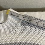 In The Style Womens Sweater Size 6 Chunky Knit Striped Gray White Round Neck Photo 10