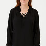 Jon & anna  Black Staple Closet‎ Blouse Photo 0