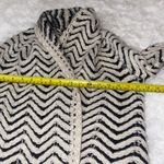BKE  Boutique black cream chevron-patterned open-front knit cardigan sweater M Photo 5