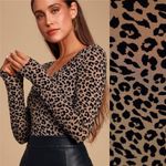 ASTR Lulus plunge Deep V leopard animal print bodysuit Photo 5