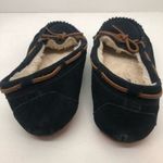 Minnetonka  Navy leather slippers faux fur lined Photo 1