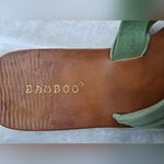 Bamboo NWOT  Women's Green Sandals Photo 3