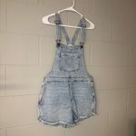 Aerie NWT Shortalls Short Overalls in Light Wash with Distressed Hem Women’s XS Photo 3