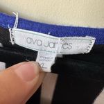 Ava James  Woman’s Blue Black & White Striped Top Size XL Tunic Photo 2