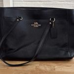 Coach Addison tote bag in black leather with gold-tone hardware Photo 0
