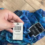 Disney NWT Loungefly Hot Topic  Lilo & Stitch Tiedye Infinity Scarf Photo 4