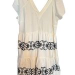 Ivory Short Sleeve V Photo 0