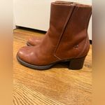 Timberland  Women's Brown Leather Boots size 6 Photo 3