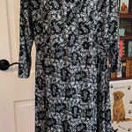 Torrid Monochrome Floral Faux MIDI Wrap Dress with 3/4 Sleeves Size 1 (1x) Photo 0
