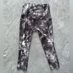 Athleta  Leggings Womens Sz XS Salutation II Pockets Capri Tie-dye leggings Photo 3