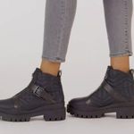 Vionic Women's Aspen "Janara" Buckle/ Strap Ankle Boots Size 9.5 Black Lug Sole Photo 0