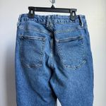 Good American sz 10/30 blue denim distressed jeans Photo 7