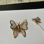 Monet Lot Of 2 Vintage Signed Gold Tone Metal Wire Butterfly Insect Brooch Pin Photo 2