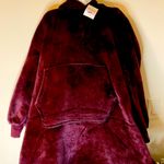 Difiti Oversized Blanket Hooded Dress Kangaroo Pockets See Measurements NWT Purple Size XL Photo 2