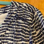 Vineyard Vines  Womens Navy Blue Zebra Pattern Silk Blend Blouse Top Career 8 Photo 1
