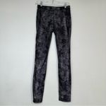 Jennifer Lopez Black and Sliver Snakeskin Pattern MidRise Knit Leggings Jegging Photo 1