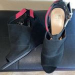 joe's jeans  Wedged Heel Strapped Sandal Black with grey/burgundy size 9.5 Photo 10