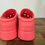 Crocs  Womens Siren Clogs 12 Hot Pink Rubber Platform Heel Closed Toe Chunky Photo 3