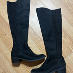 Elegant Black over the Knee Photo 0