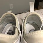 APL  Techloom Phantom White Womens 9 running shoes Photo 5