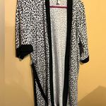Jessica Simpson  medium animal print robe Photo 1
