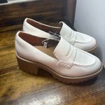 Universal Threads Universal Thread Off White Heeled Loafers Size 7.5 Photo 1