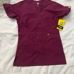 Wonder Wink Scrub Top Photo 0