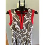 Robbie Bee  Signature Gray White Coral Geometric Poly‎ Blend Knit Dress size 8 Photo 1